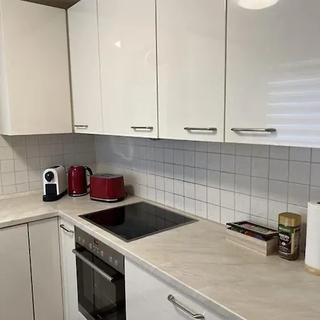 A & L Homes Naehe Zentrum Апартаменты *